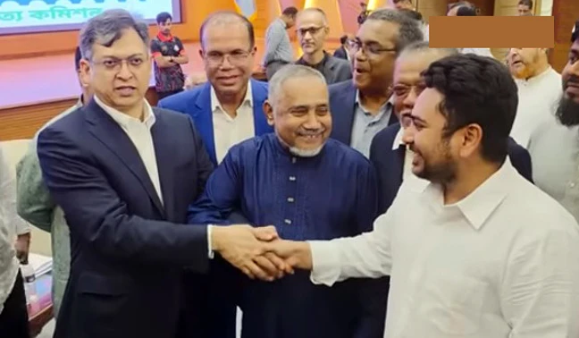 হাতে হাত রাখলেন সালাহউদ্দিন-তাহের-নাহিদ