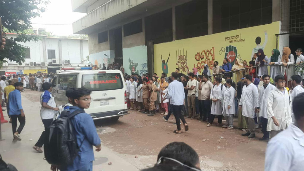 উত্তরায় বিমান বিধ্বস্তে নিহত ১৯, দগ্ধ ৩৬ জনের পরিচয় শনাক্ত