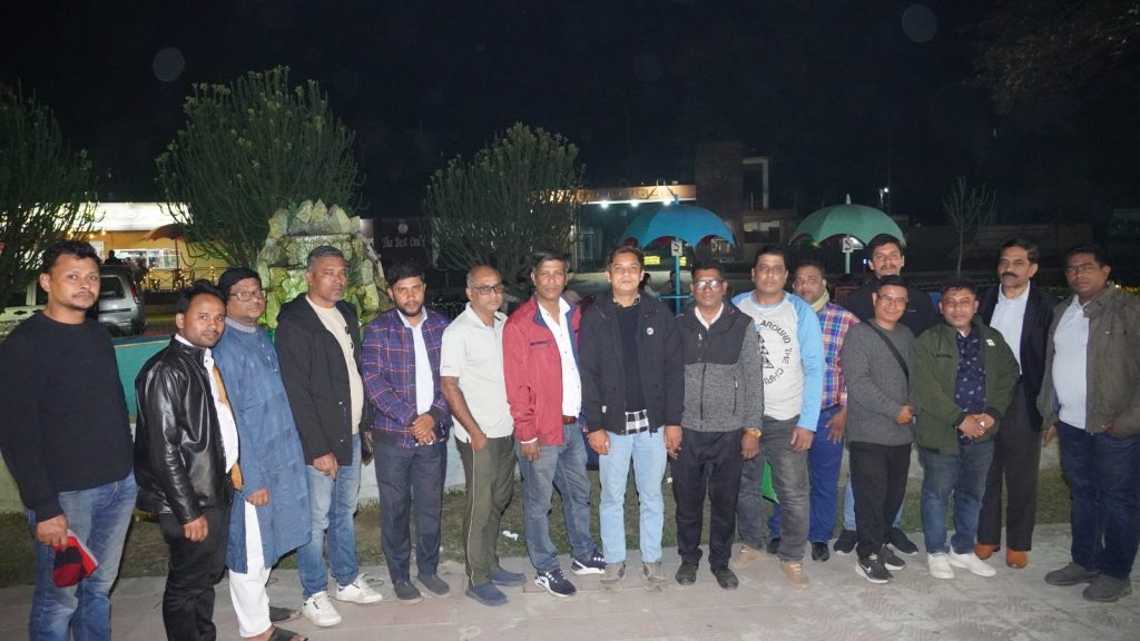 প্রাকৃতিক সৌন্দর্যের অবিস্মরণীয় অভিজ্ঞতা আরজেএ’র ‘বান্দরবান ভ্রমণ