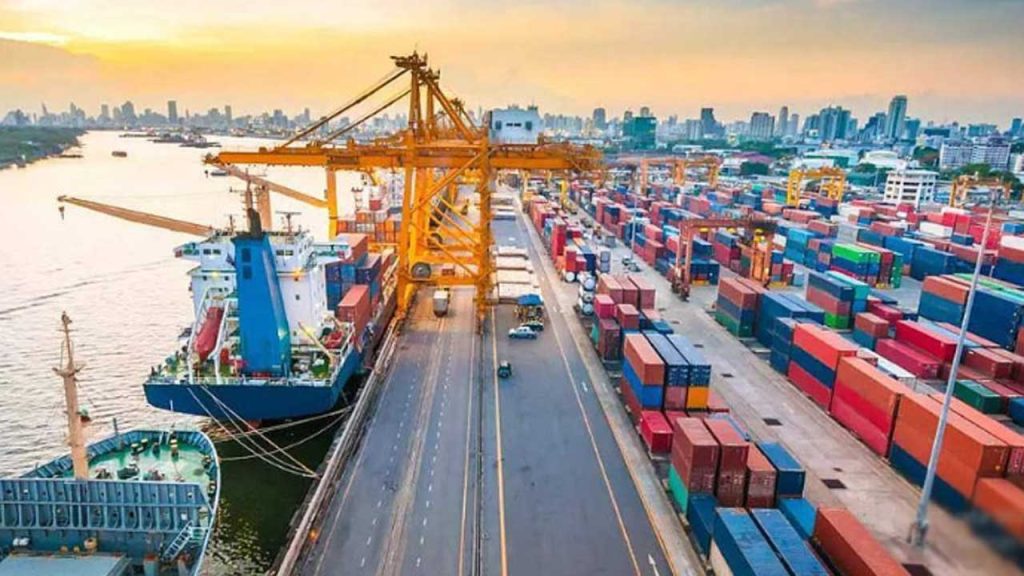 চট্টগ্রাম বন্দরে জাহাজের অপেক্ষা শূন্যে, আন্তর্জাতিক বাণিজ্যে গতি