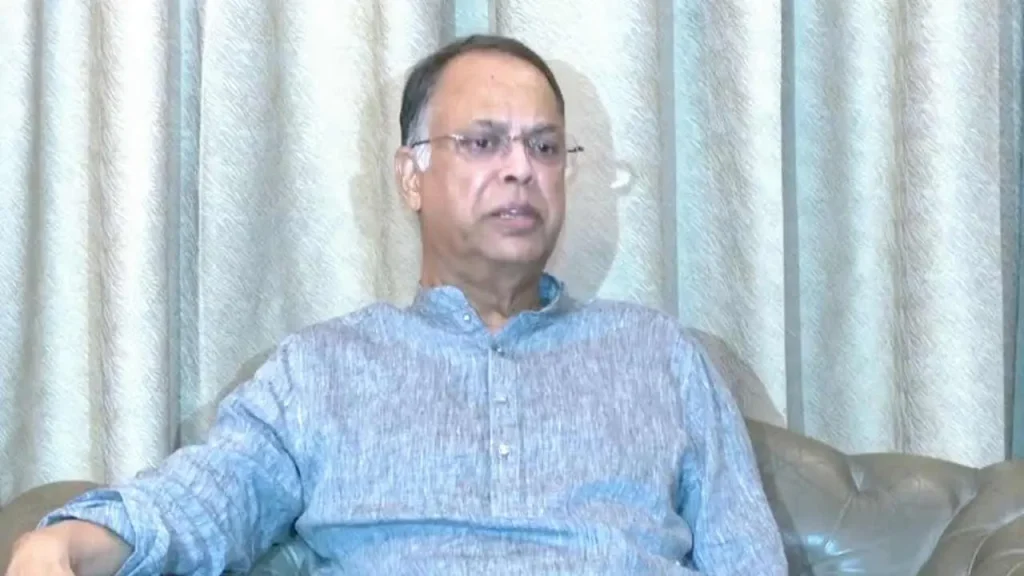 প্যানিক হবেন না, প্রয়োজন অনুযায়ী তেল নিন : জ্বালানি মন্ত্রী