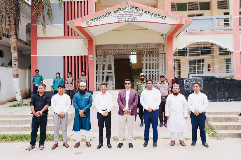 শিক্ষার্থীদের পড়ার টেবিলে ফিরতে বললেন চট্টগ্রামের ডিসি জাহিদ