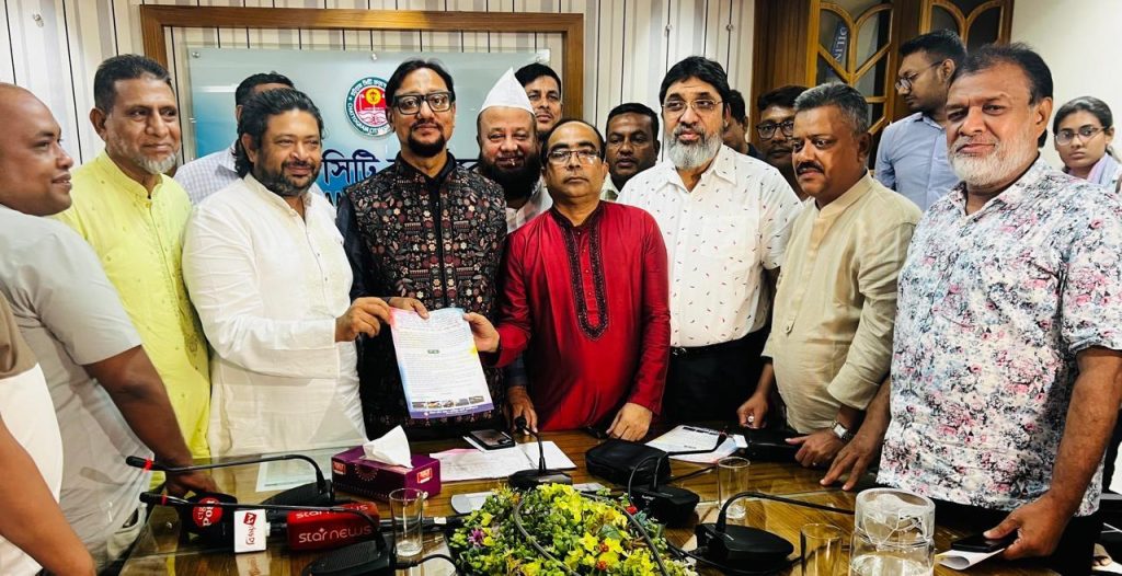 মেয়রের মধ্যস্ততায় গাড়ী বন্ধের কর্মসূচী স্থগিত করল প্রাইম মুভার ও ফ্লাটবেড ওনার্স এসোসিয়েশন