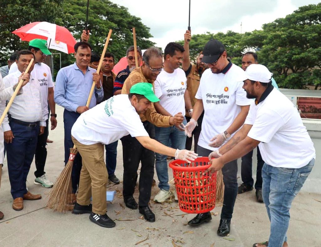 সরকারি উদ্যোগের পাশাপাশি নাগরিকের সচেতনতাই পরিচ্ছন্ন নগর গড়ার মূল শক্তি: মেয়র