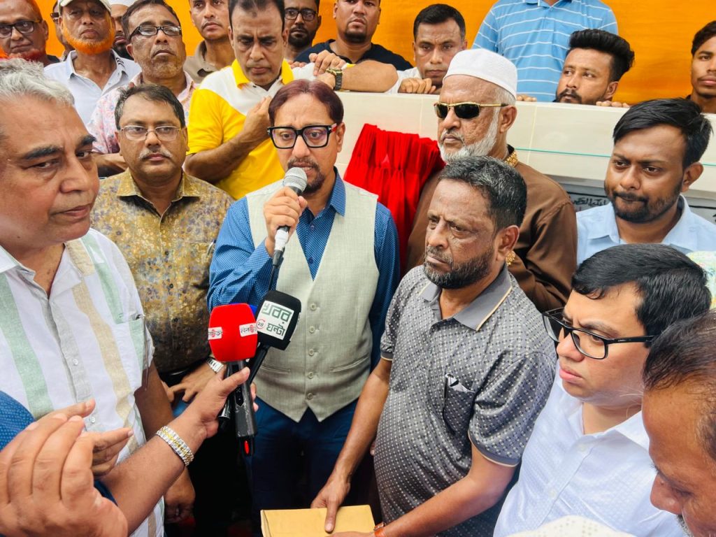 নগরীর যোগাযোগ ব্যবস্থা নিরাপদ করতে ৩৮ ফুটওভার ব্রিজ নির্মাণ হচ্ছে: চসিক মেয়র