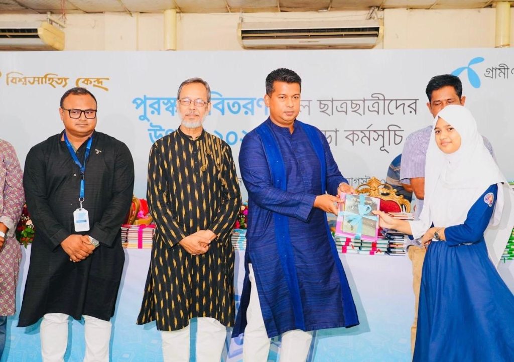শিক্ষার সঙ্গে মূল্যবোধ ও দেশপ্রেম জরুরি: ডিসি জাহিদ